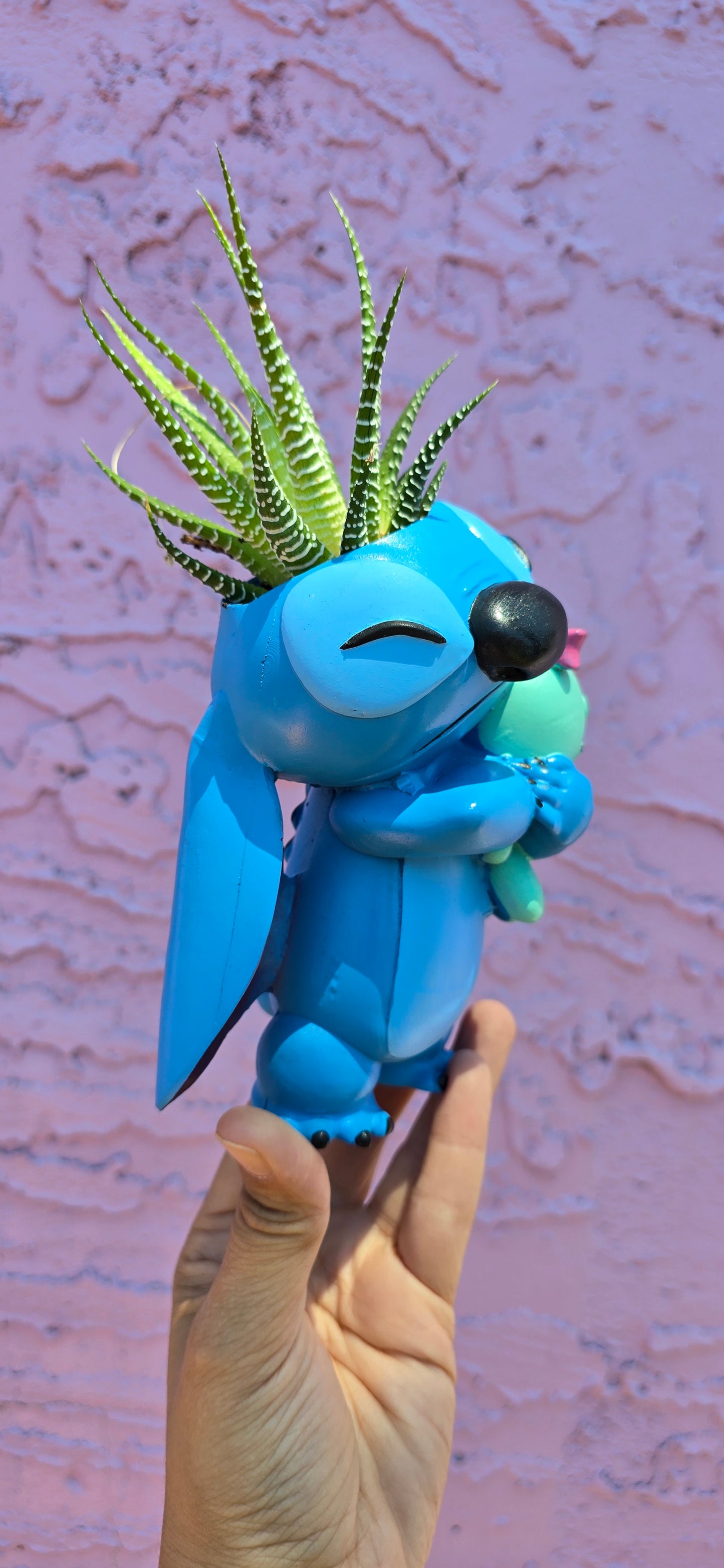 Stich Hugs Planter