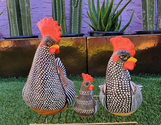 Shippable Rooster/Chicken Planter  11  inch ,8  inches and 4 inches