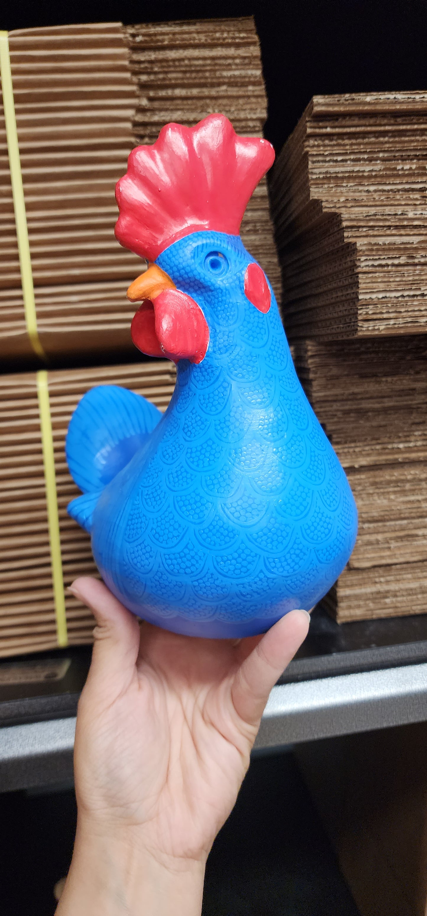 Shippable Rooster/Chicken Planter  11  inch ,8  inches and 4 inches